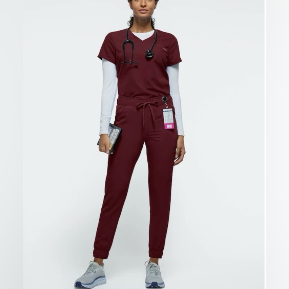 Jaanuu Scrub Set in Wine